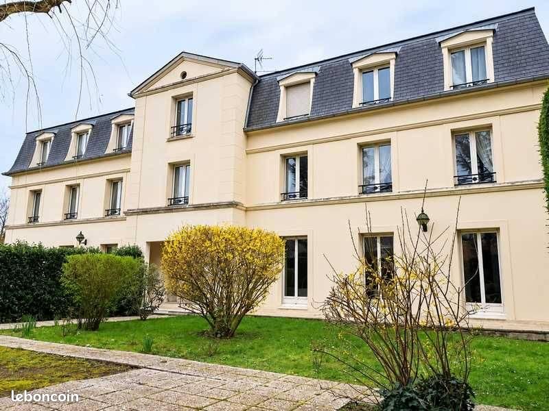 Appartement 5 pièces 184 m² · à Gisors · 184 m² · 230 000 €