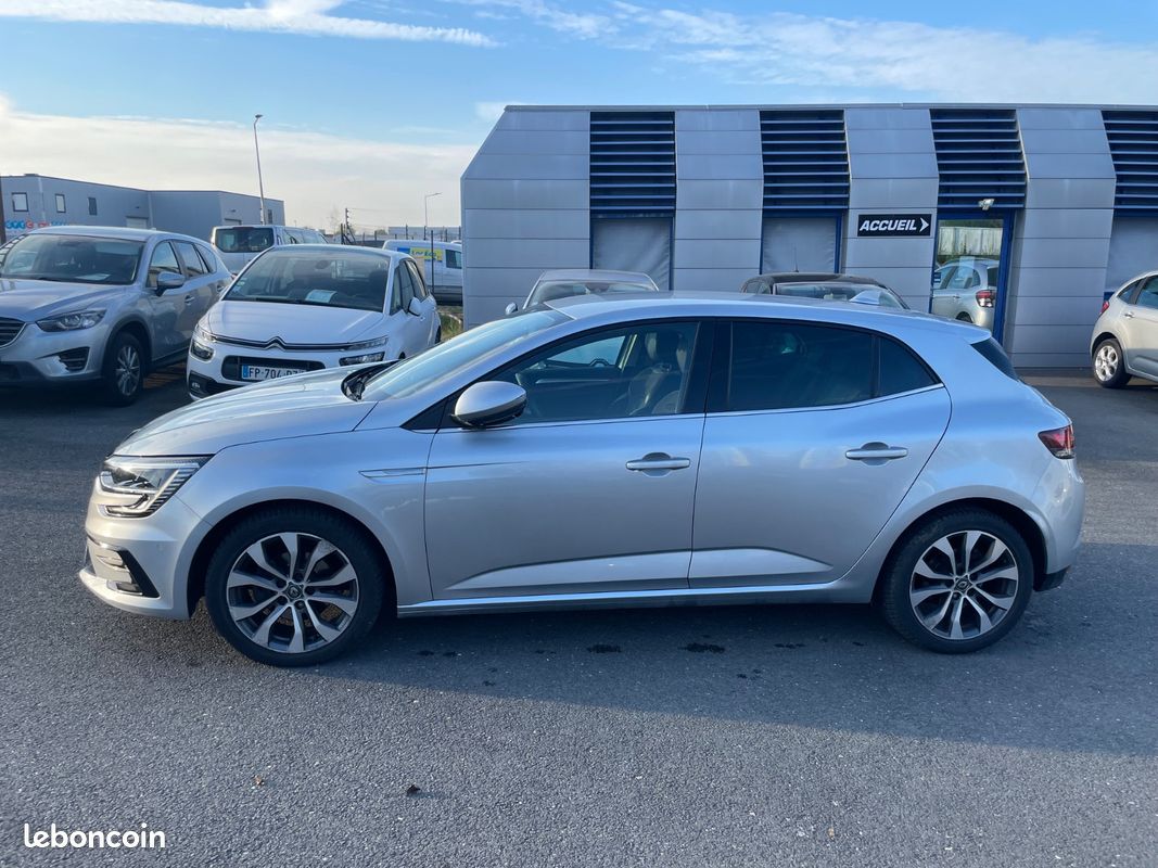 Renault MÉGANE IV Intens 1.5 DCI 115CH PACK BOSE TVA RECUPERABLE (image 4)