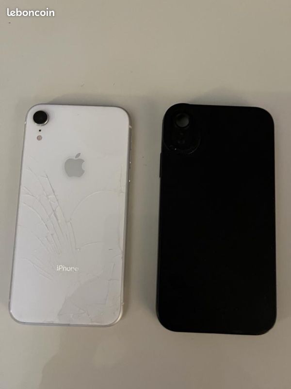 Iphone xr prix fix :1000 dh #ramadan#whatsaap 0644675348 Beau téléphon