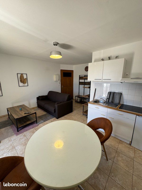 Appartement 1 pièce 26 m² · à Carnoux-en-Provence · 26 m² · 720 €