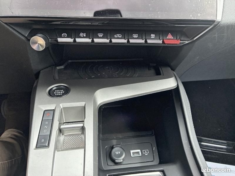 Peugeot 308 PHEV 225ch GT e-EAT8 (image 14)
