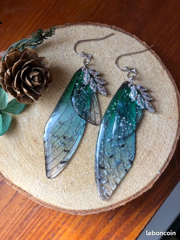 Boucles D'oreilles Papillons Turquoise En émail - Style Printanier, Dormeuses, Fantaisie