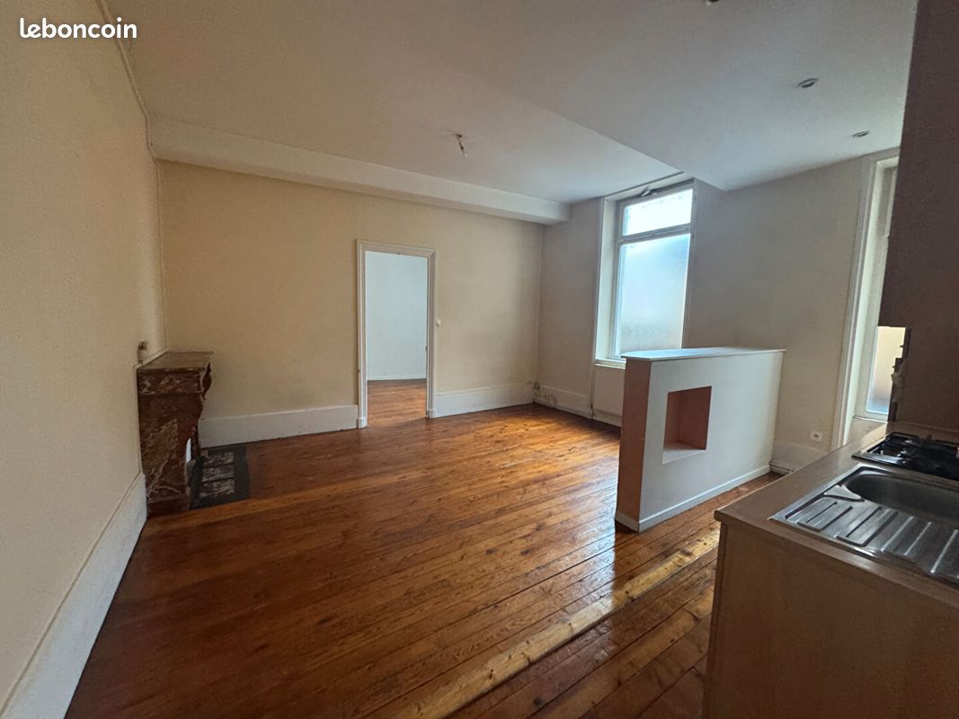 Appartement 2 pièces 55 m² · à Mâcon · 55 m² · 515 €
