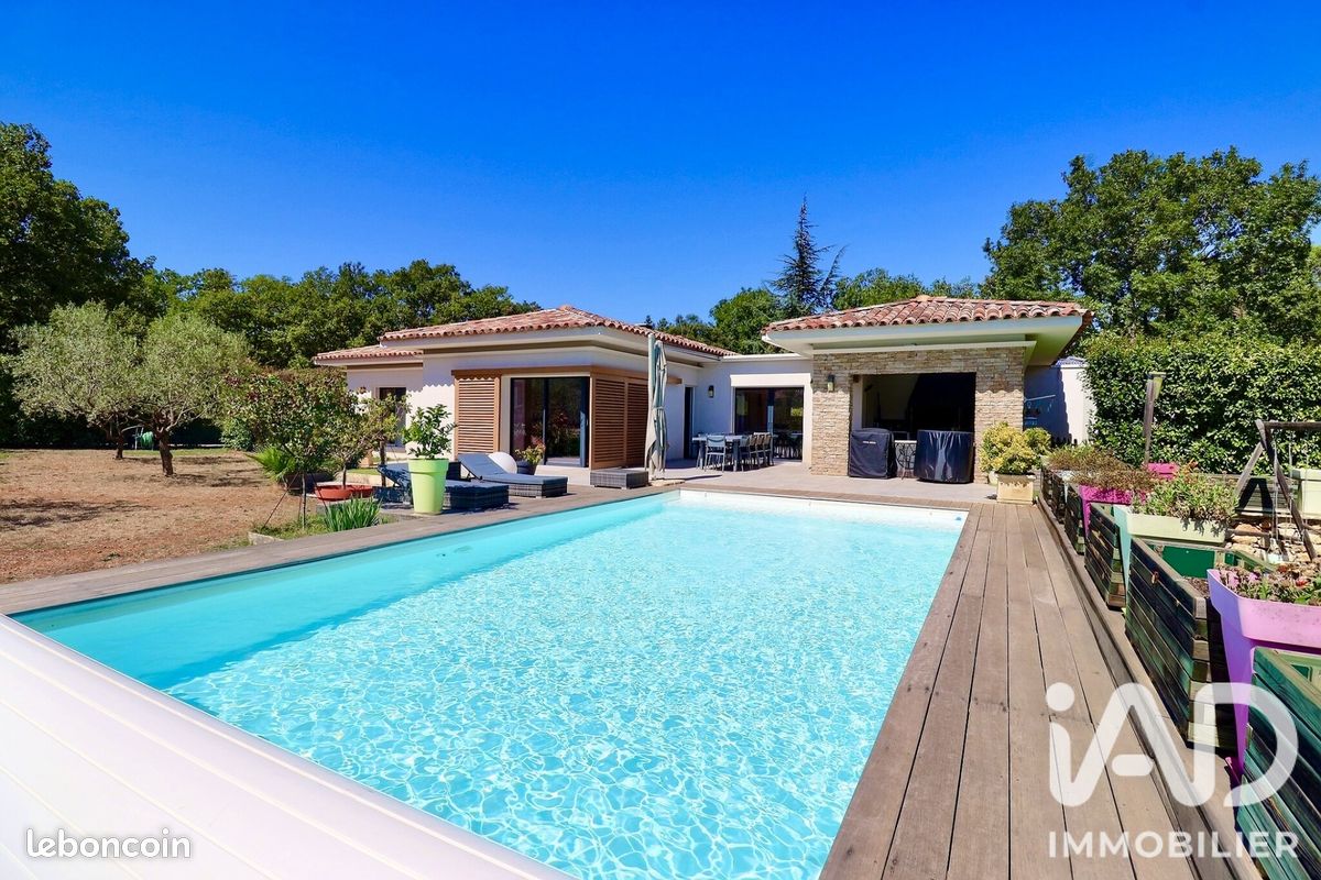 Maison 5 pièces 179 m² · à Saint-Maximin-la-Sainte-Baume · 179 m² · 778 000 €