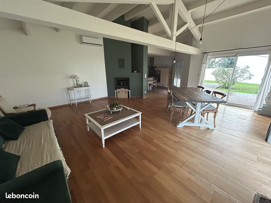 Maison 5 pièces 127 m² · à Nuaillé-d'Aunis · 127 m² · 352 000 €