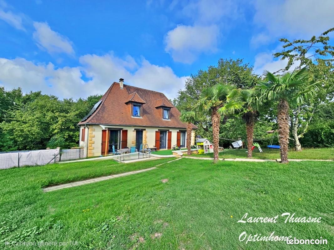 Maison 8 pièces 190 m² · à Boulazac Isle Manoire · 190 m² · 335 000 €