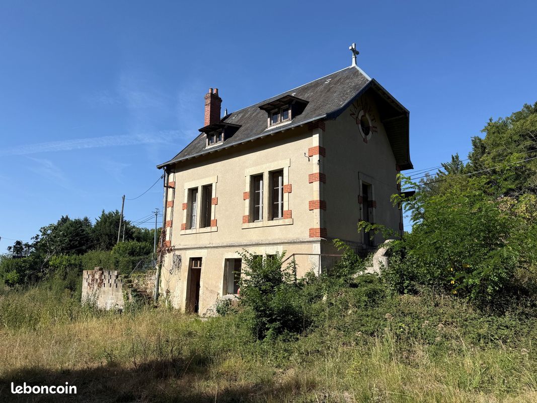 Maison 8 pièces 150 m² · à Pellevoisin · 150 m² · 95 000 €