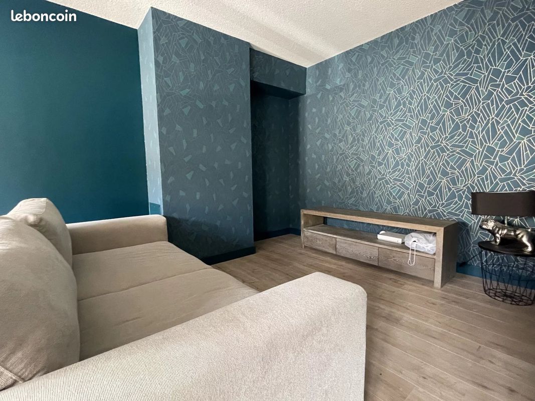 Appartement 4 pièces 95 m² · à Beaujeu · 95 m² · 650 €