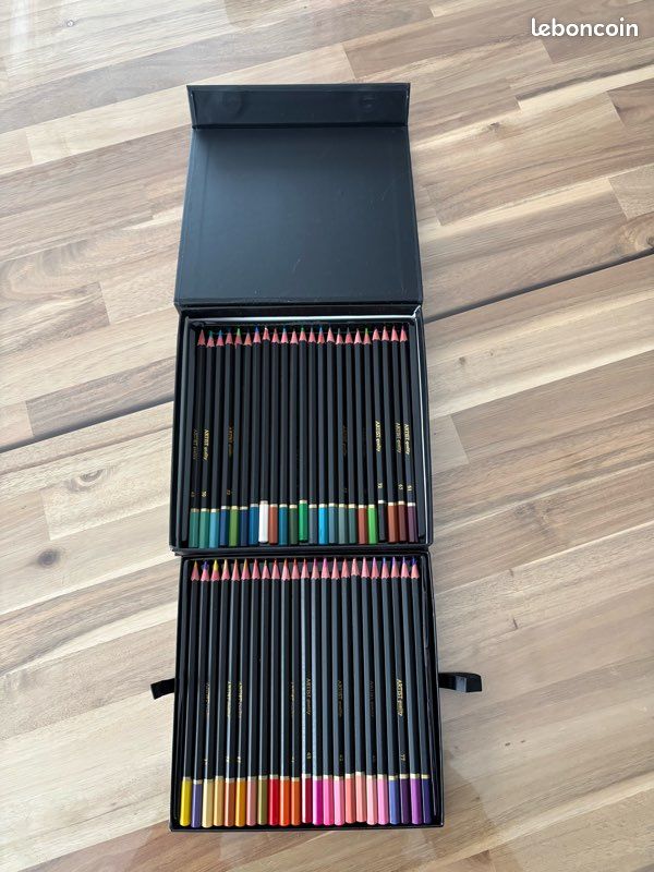 Gros lot de matériel de dessin et coloriage - Feutres, crayons et accessoires (image 3)