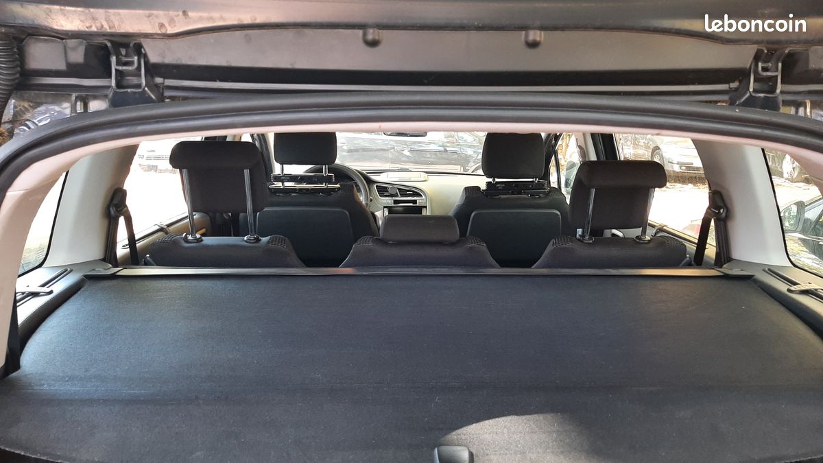 Vendre voiture Peugeot 5008 (image 2)