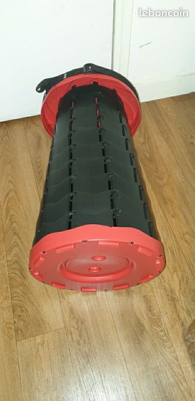 Tabouret Pliant Rhino® II – Rouge, Robuste, Charge Max 135 Kg, Pliable à Plat