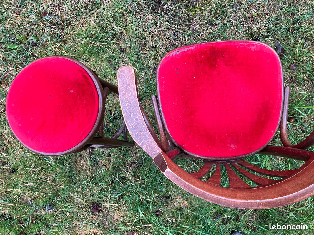 Lot 8 tabourets en bois (image 3)