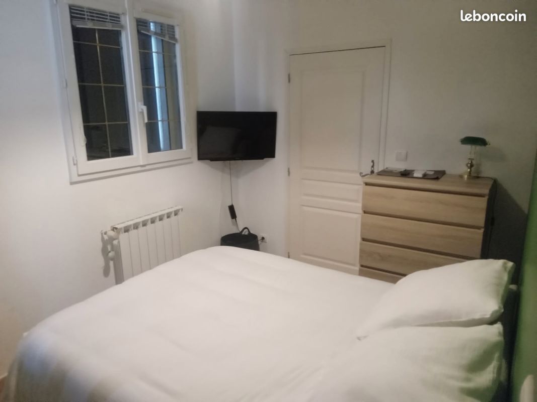 Location chambre & cuisine. Piscine privée pour 2 voyageurs Parc National des Cévennes (image 7)