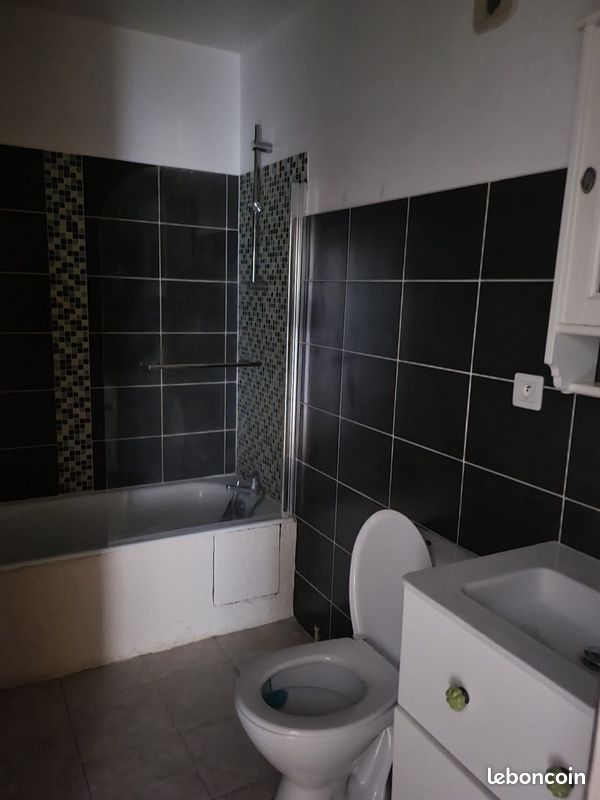 Appartement a louer villefranche-sur-saone - 4 pièce(s) - 114 m2 - Surfyn