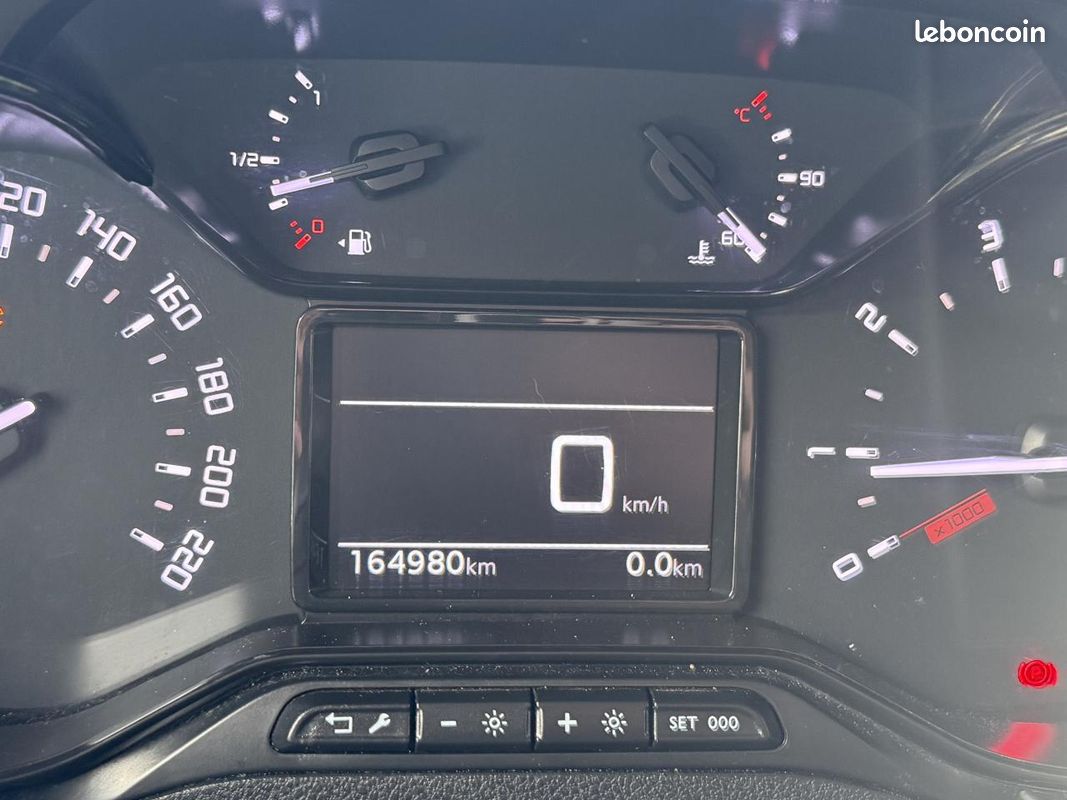 CITROEN BERLINGO 1.5 BlueHDi - 75 Fourgon M Worker 1000 kg TVA RECUPERABLE + ATTELAGE + CAMERA AR (image 19)