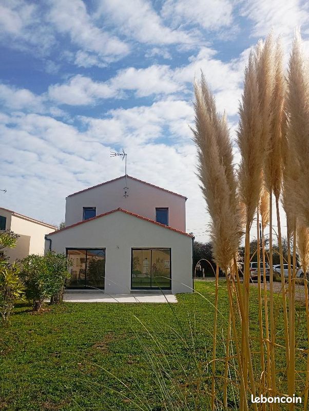 Maison 4 pièces 100 m² · à La Plaine-sur-Mer · 100 m² · 1 200 €/mois