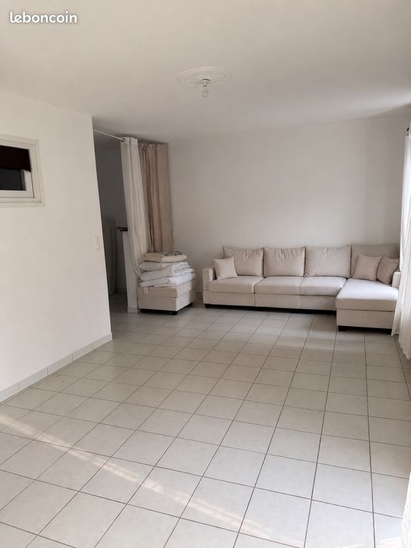 Appartement 3 pièces 70 m² · à Bédarieux · 70 m² · 700 €