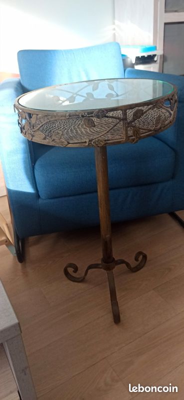 Guéridon, scelette, petite table ronde en metal fer forgé vieilli (image 5)