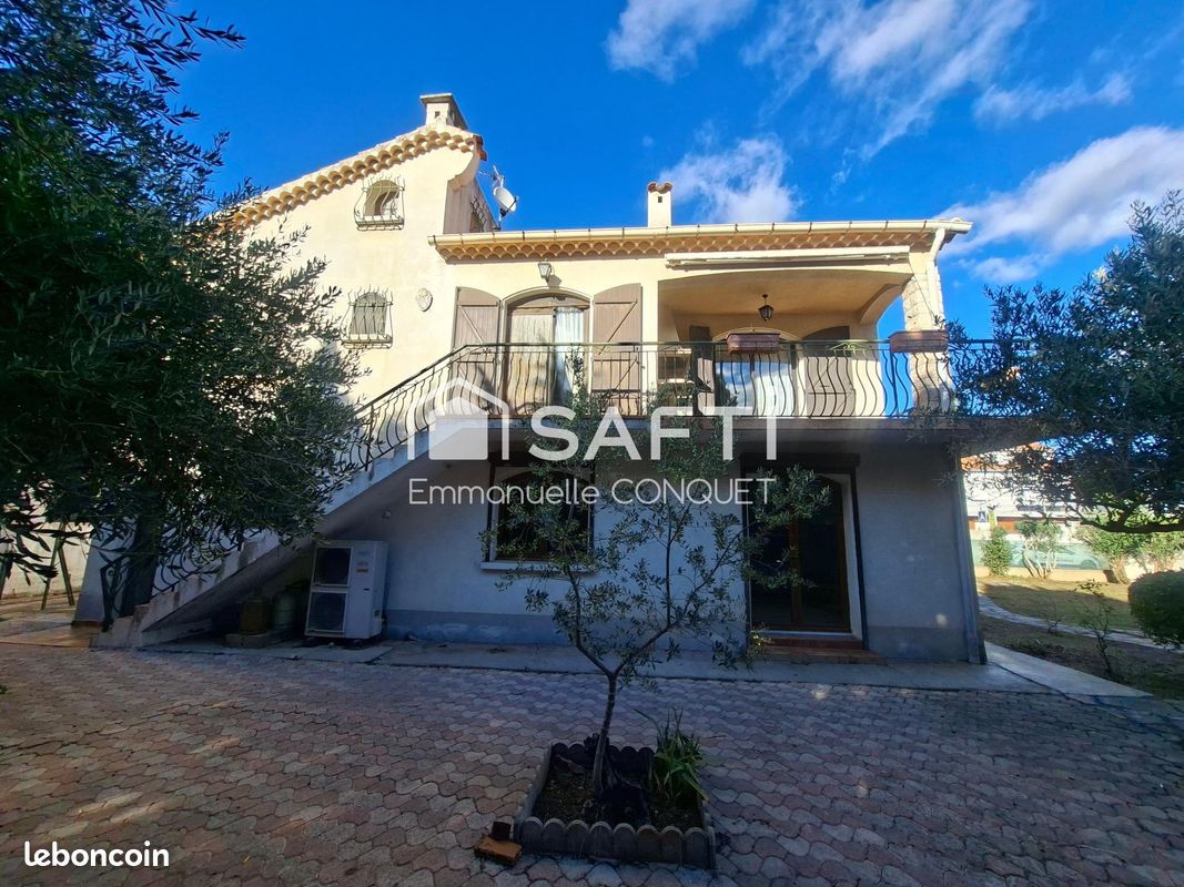 Propriété 9 pièces 165 m² (image 1)