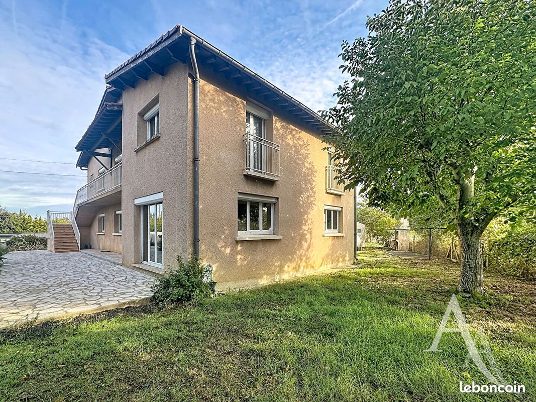 Appartement 5 pièces 142 m² · à Pins-Justaret · 142 m² · 189 000 €