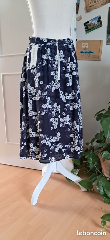 Jupe Gymboree de la taille 10 ans de velours côtelé avec une étiquette