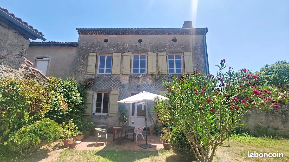 Maison 7 pièces 198 m² · à Labastide-d'Armagnac · 198 m² · 300 000 €