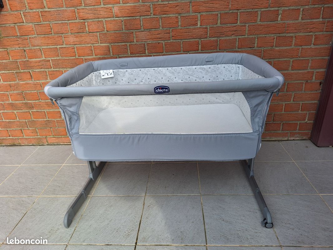 Berceau cododo CHICCO NEXT2ME comme neuf + linge de lit (image 1)