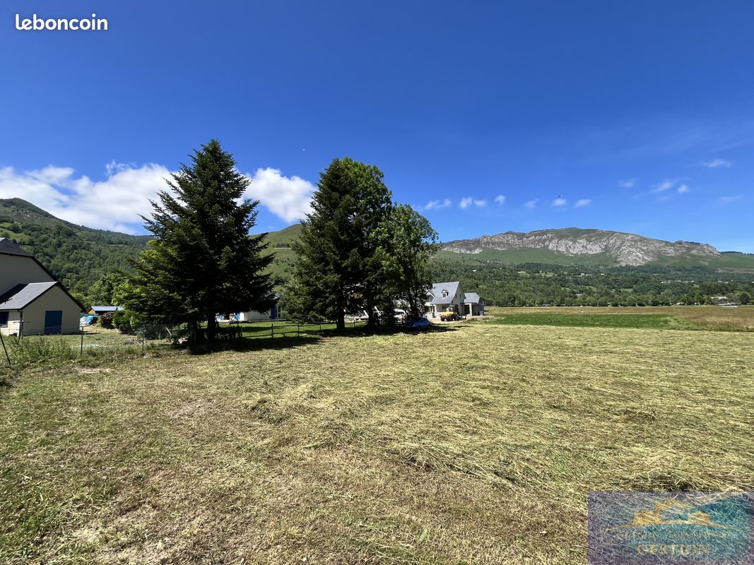 Terrain 1075 m² · à Aucun · 1 075 m² · 86 000 €