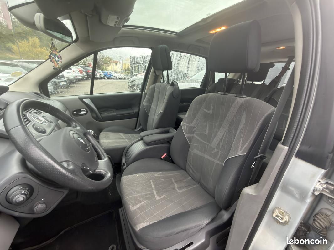 Renault Scénic II (J84) 2.0 16v 136ch Luxe Dynamique (image 7)