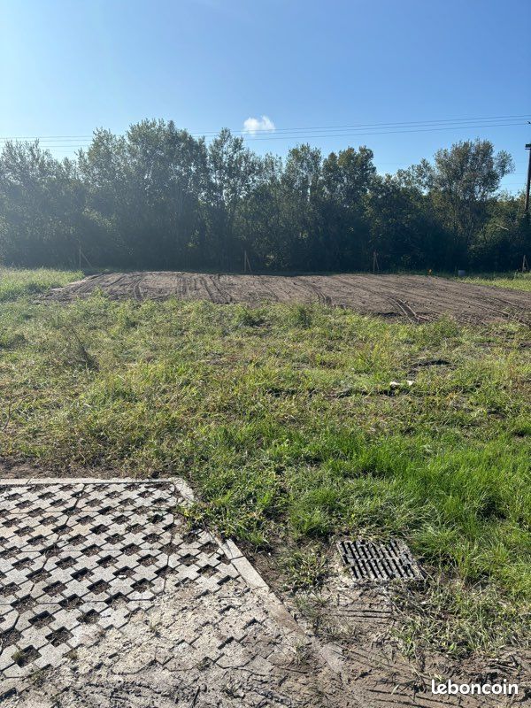 Terrain professionnel 585 m² – Magescq – Bâtiment jusqu’à 400 m² · 70 000 €