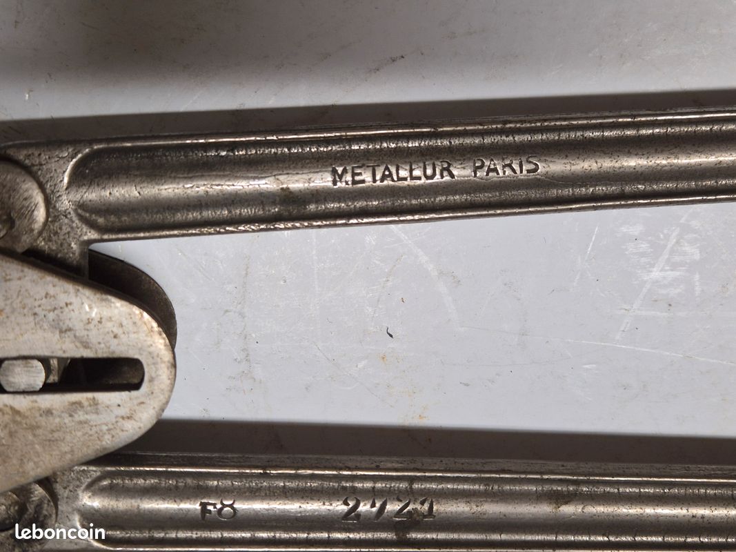 Vieux sertisseur pour calibre 16 – OBJET NON VENDU