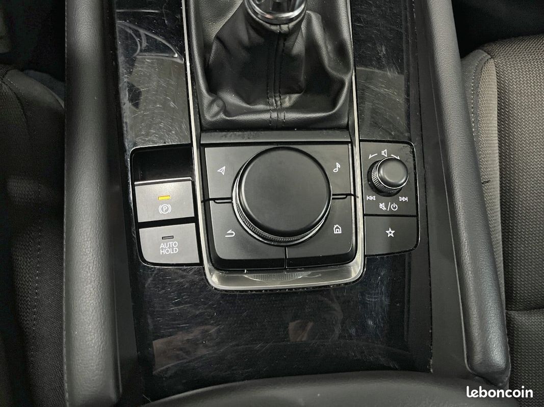 MAZDA Mazda3 5 portes 2.0L e-SKYACTIV-G M Hybrid 122 ch BVM6 Prime-Line (image 21)