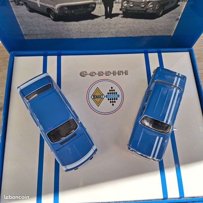 Miniature Norev Renault 8 R8 – Calandre Symétrique – Bleu Ciel – 1/43 – En Boîte