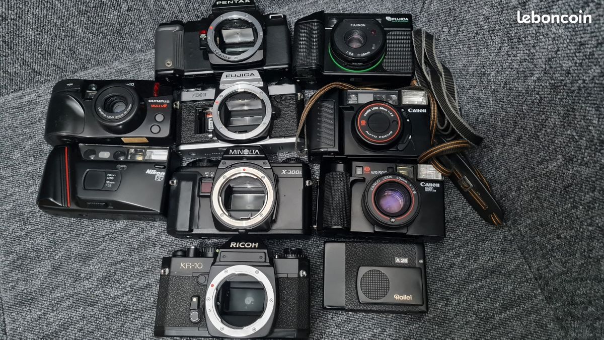 Appareil Photo Reflex Ricoh KR-10x Avec Sacoche, Flash Et Objectif Grand Angle - Occasion