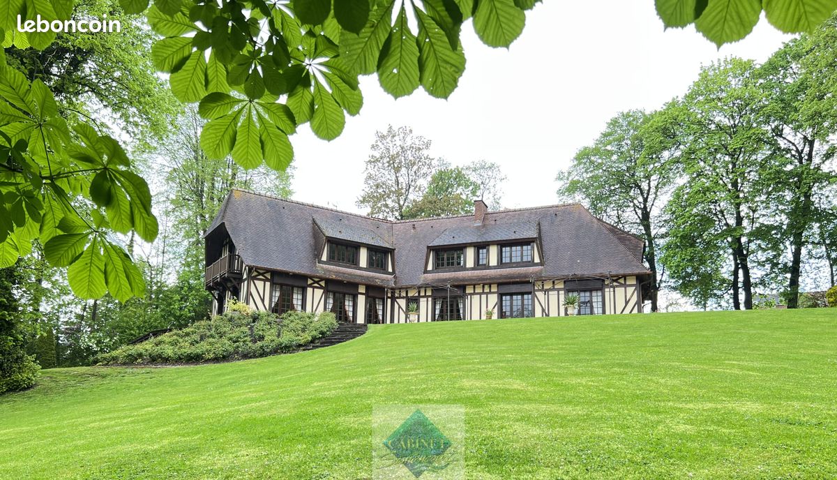 Maison 10 pièces 388 m² · à Abbeville · 388 m² · 787 500 €
