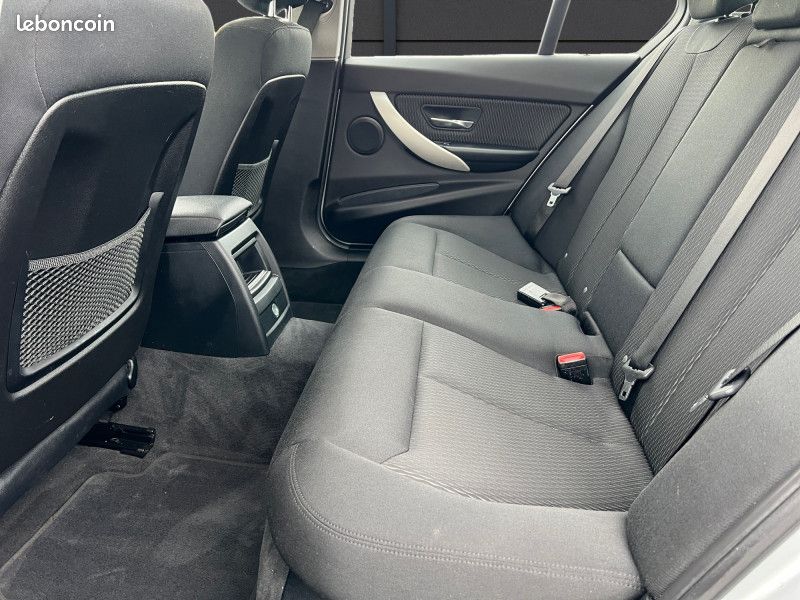 Bmw SERIE 3 (F30) 318I 136CH LOUNGE - 1ère MAIN (image 9)