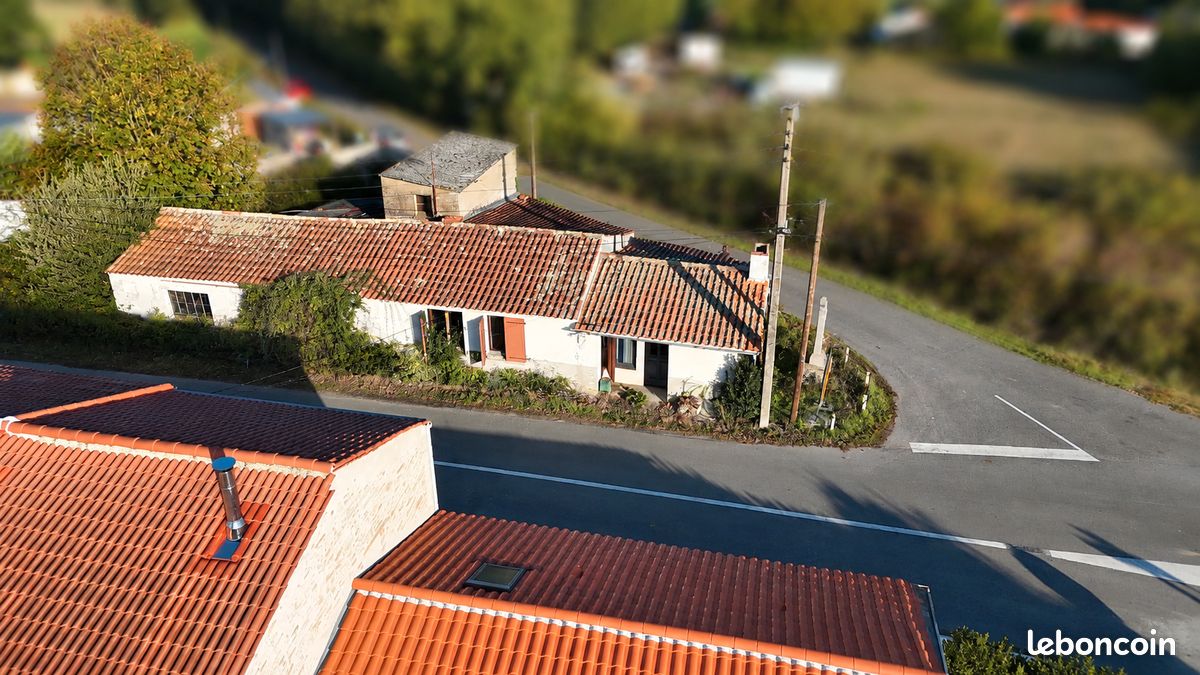Maison 3 pièces 96 m² · à Froidfond · 96 m² · 71 500 €