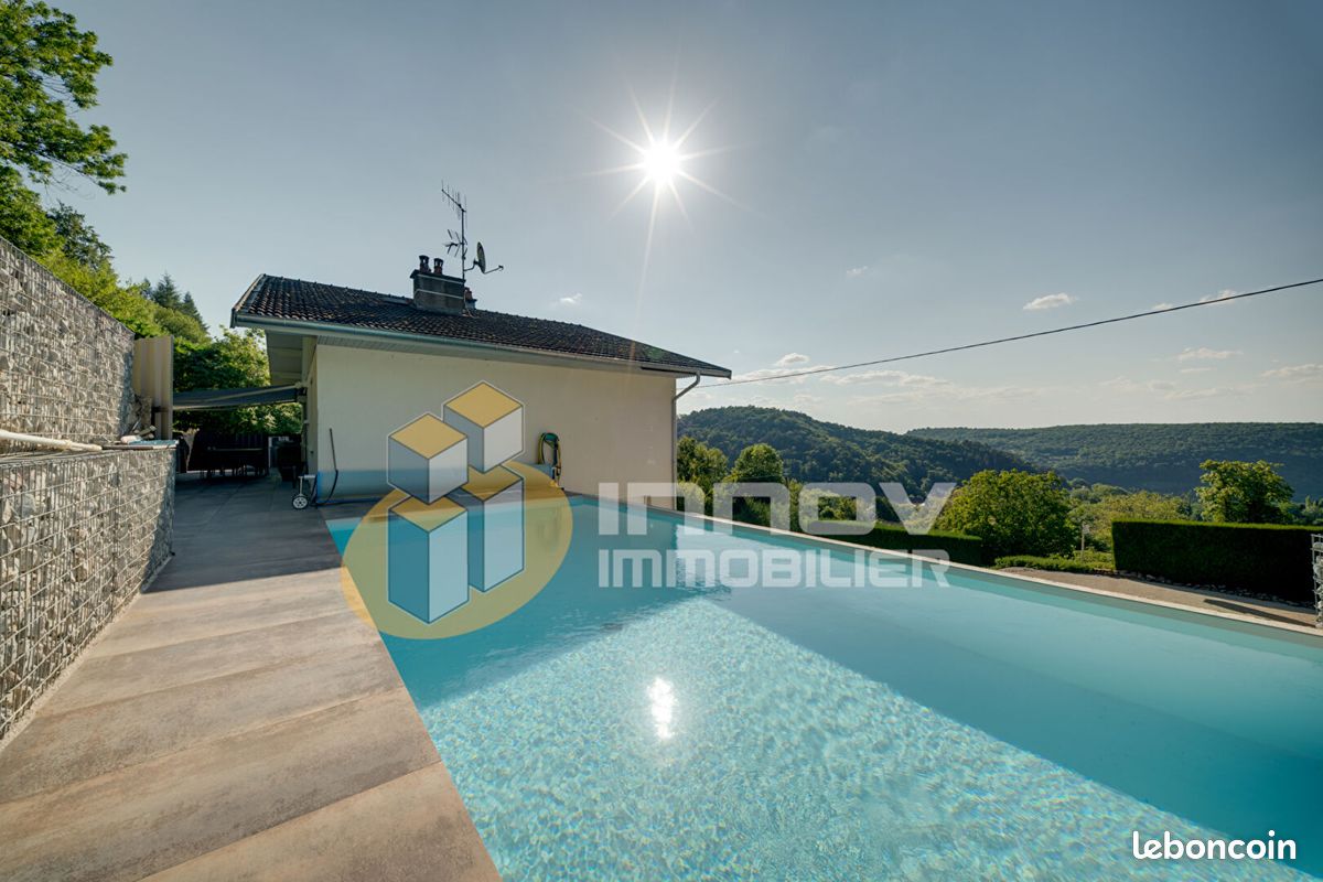 Maison 6 pièces 117 m² · à Morre · 117 m² · 410 000 €