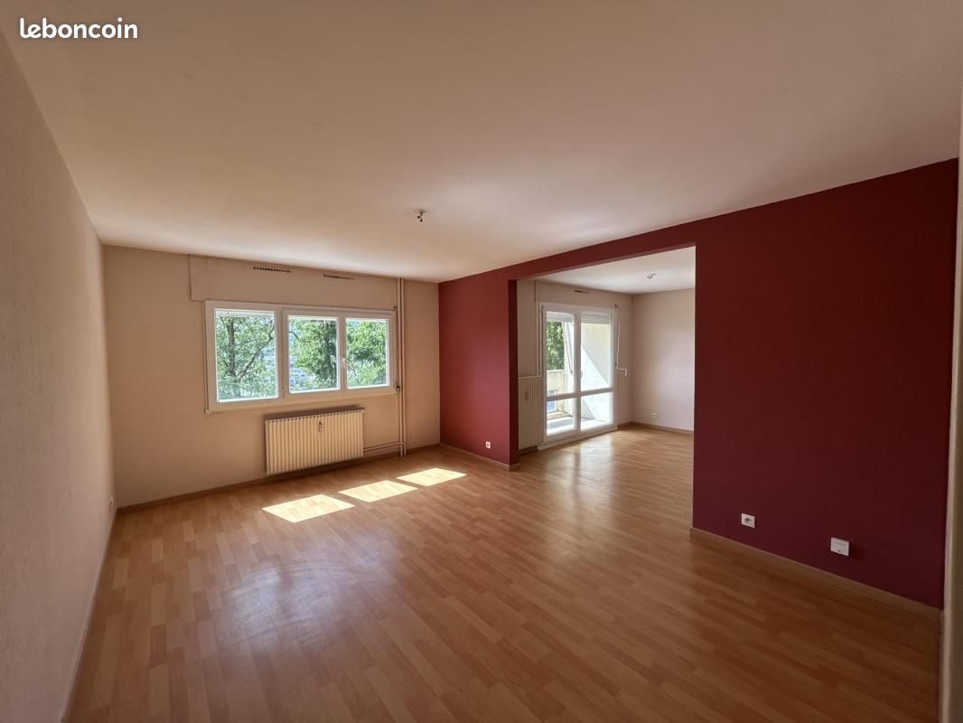 Appartement 3 pièces 70 m² · à Le Creusot · 70 m² · 625 €