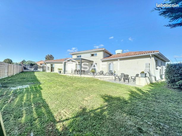 Villa 5 pièces 232 m²