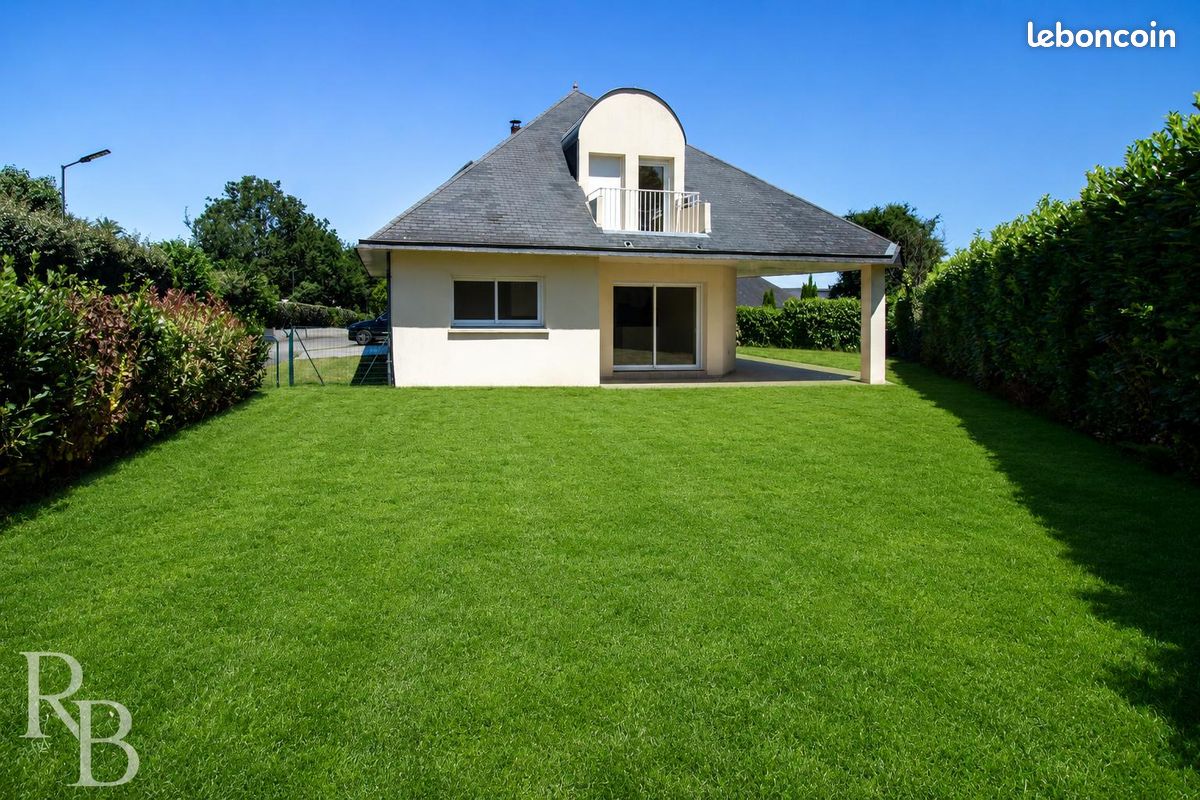 Maison 5 pièces 141 m² · à Ploeren · 141 m² · 484 000 €