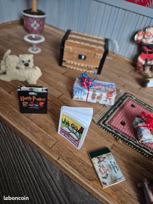 Vitrine Miniature / Diorama Vintage Années 90 – Fait Main 🌟nette poupée (image 8)