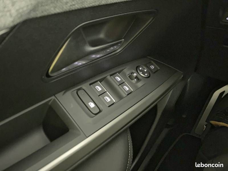 Peugeot 3008 Plug-in Hybrid 195 e-DCS7 GT (image 19)