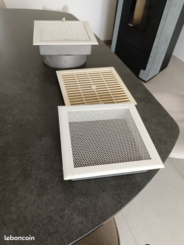 Grilles de ventilation insert cheminée...... (image 1)