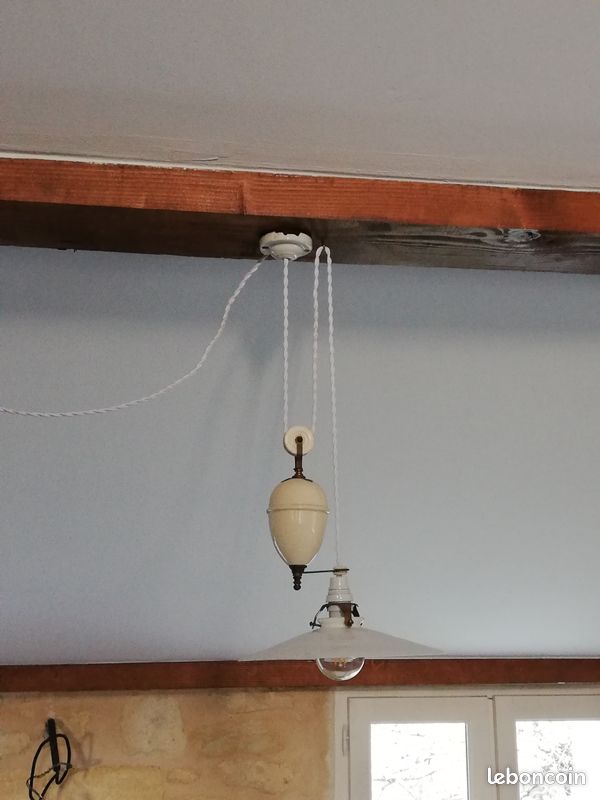 Lampes (2) suspendues en opaline (image 3)