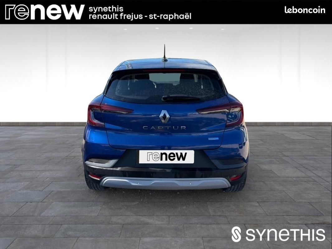 Renault Captur E-Tech 145 - 21 Business (image 13)