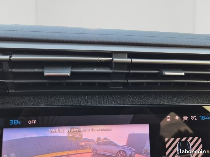 Peugeot 408 PHEV 225ch Allure Pack e-EAT8 (image 18)
