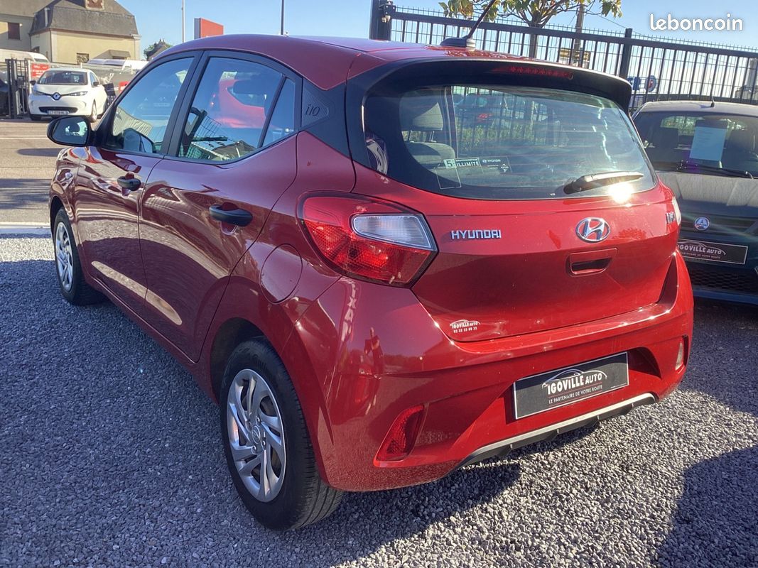 Hyundai i10 Initia ESSENCE (image 2)