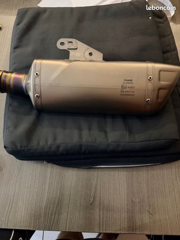 Silencieux Akrapovic R1 (image 3)