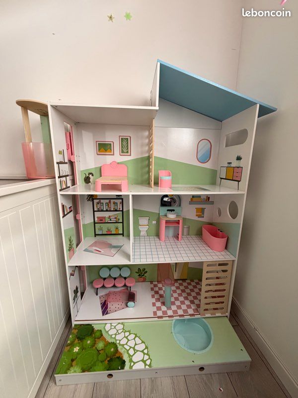 Maison de barbie Lidl (image 1)
